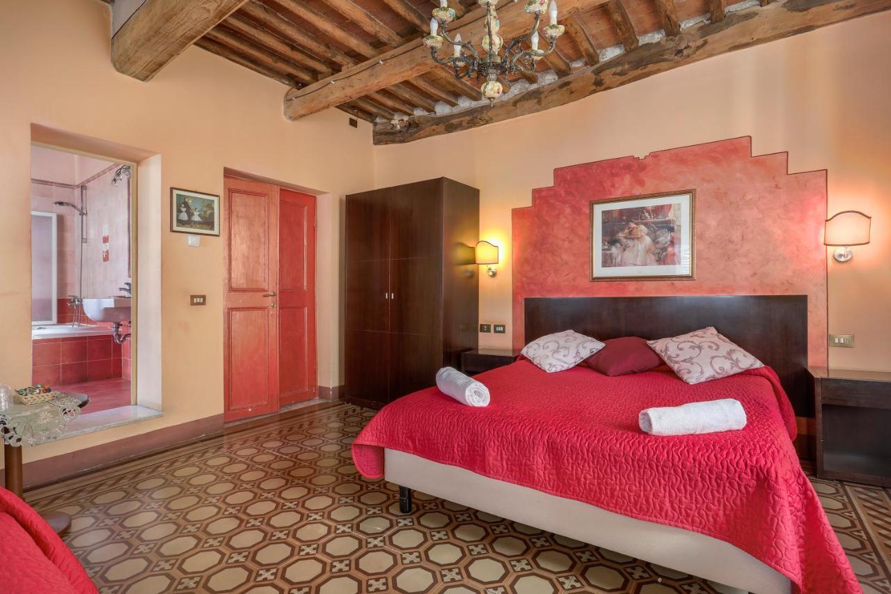 לוקה Antica Residenza Santa Chiara -City Center מראה חיצוני תמונה