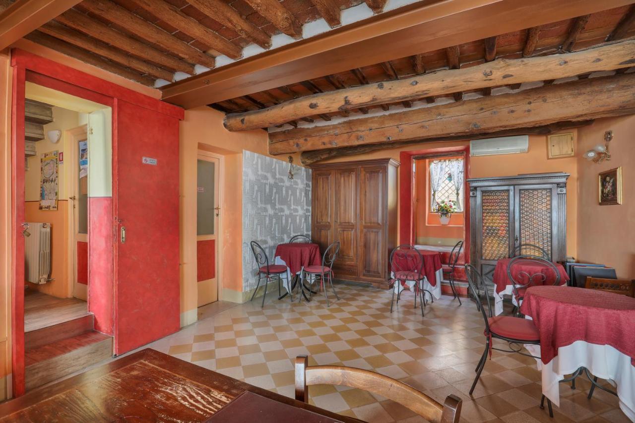 לוקה Antica Residenza Santa Chiara -City Center מראה חיצוני תמונה