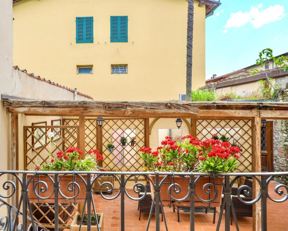 לוקה Antica Residenza Santa Chiara -City Center מראה חיצוני תמונה