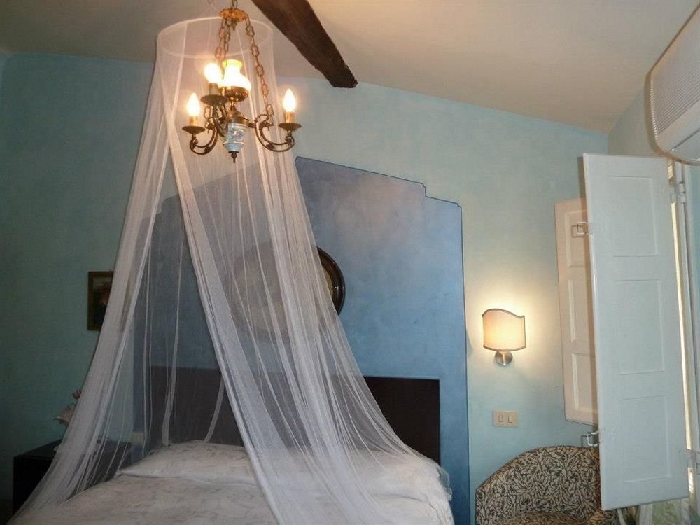 לוקה Antica Residenza Santa Chiara -City Center מראה חיצוני תמונה